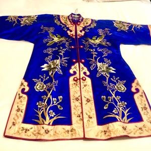 Exquisite silk kimono jacket/robe from 1940s